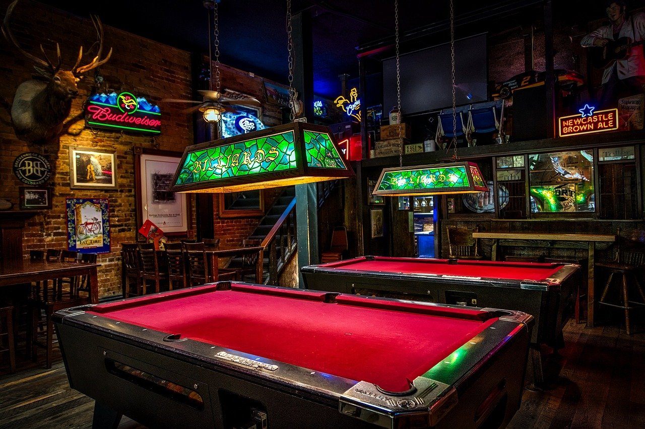 billiards, pool tables, bar-1677103.jpg